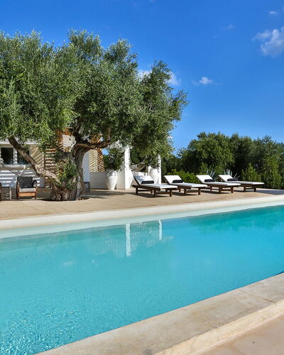 Villa Pajare Francesi 8+2: Blau, Schwimmbad, Schatten, Estate, Resort, Gartenmöbel, Villa, Hazienda, Hotel