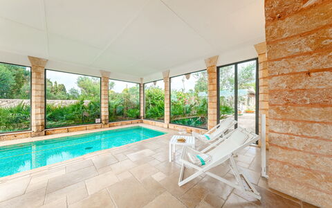Villa Manco 12: Schwimmbad, Resort, Verbundwerkstoff, Freizeit, Eco Hotel, Stuhl, Gartenmöbel, Fliese, Villa, Hotel