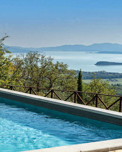 Antiche Pietre 10: Blau, Wasser, Schwimmbad, Gebirge, Eco Hotel, Resort, Schatten, Grat, Reservoir, Tropen