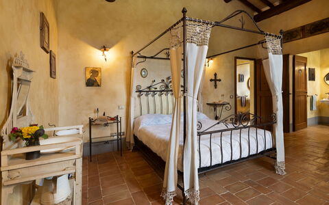 San Rocco 4: Möbel, Wand, Interior Design, Flooring, Fussboden, Bett, Decke, Schlafzimmer, Beleuchtung, Bettrahmen