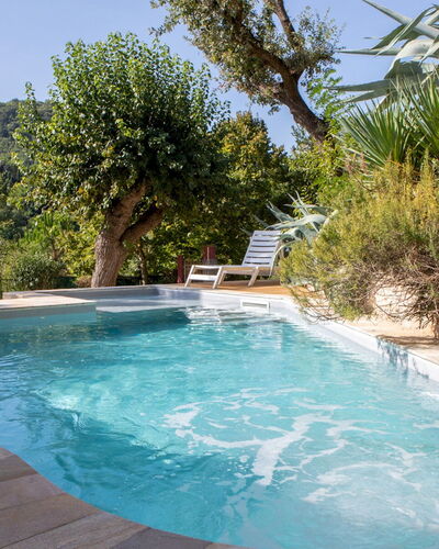 Villa Agave 8: Schwimmbad, Wasser, Gartenmöbel, Resort, Freizeit, Verbundwerkstoff, Water Feature, Eco Hotel, Schatten, Blumentopf