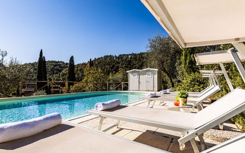 Torre Angelina 10+2: Schwimmbad, Resort, Zuhause, Eco Hotel, Gartenmöbel, Hotel, Villa, Estate, Sonnenliege, Balkon
