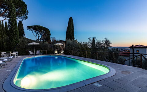 Torre Angelina 10+2: Blau, Schwimmbad, Resort, Thermae, Gartenmöbel, Eco Hotel, Hotel, Ferienort, Landscaping, Villa