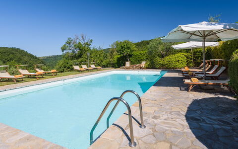 Marangole 12: Schwimmbad, Eco Hotel, Resort, Gartenmöbel, Freizeit, Sonnenliege, Landscaping, Thermae, Ferienort, Regenschirm