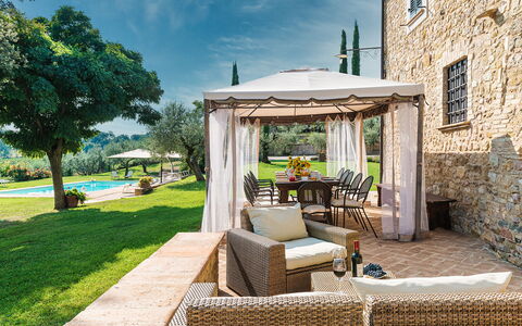Villa di Morice 14: Möbel, Gartenmöbel, Stuhl, Tabelle, Resort, Garten, Schatten, Terrasse, Outdoor Struktur, Hinterhof
