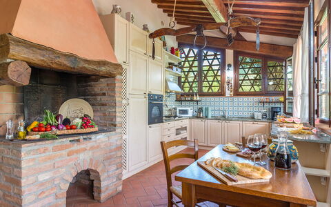 Villa Gino 8+2: Möbel, Stuhl, Backstein, Küche & Esszimmer Tisch, Zimmerpflanze, Bauernhaus, Villa, Design, Resort, Küche