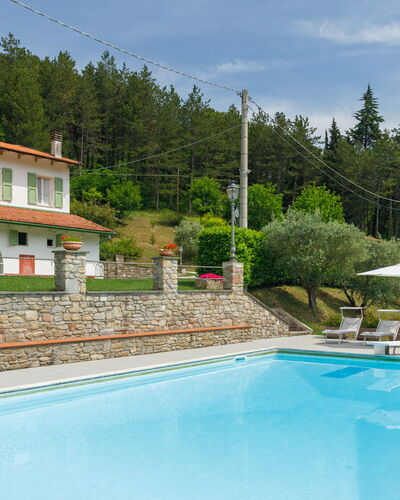 La Villa Dina 10: Schwimmbad, Resort, Eco Hotel, Hotel, Hazienda, Villa, Gartenmöbel, Thermae