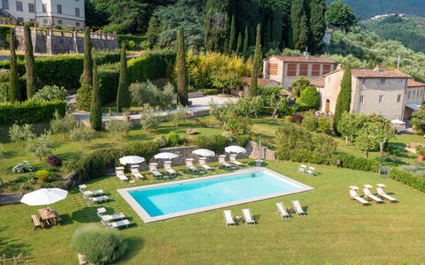 Villa Primo Sole 22: Garten, Resort, Landscaping, Plantage, Estate, Botanischer Garten, Hazienda, Rasen, Garten, Hecke