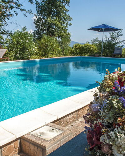 Villa Ombrosa 8: Blau, Schwimmbad, Resort, Eco Hotel, Freizeit, Gartenmöbel, Garten, Landscaping, Schatten, Stuhl