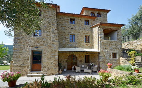 Torre la Ripa 8: Wand, Haus, Zuhause, Tür, Hütte, Backstein, Steinwand, Garten, Bauernhaus, Estate