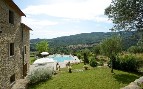 Torre la Ripa 8: Schwimmbad, Resort, Eco Hotel, Estate, Villa, Bauernhaus, Dorf, Hazienda, Bergdorf, Landscaping