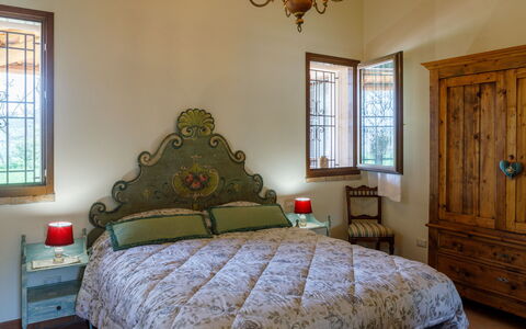 Ca' Pellicciano 8: Möbel, Bett, Interior Design, Schlafzimmer, Wand, Holz, Bedding, Bettdecke, Flooring, Zimmer