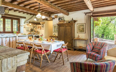 La Cerqua 8: Möbel, Interior Design, Holz, Tabelle, Stuhl, Küche & Esszimmer Tisch, Decke, Esszimmer, Zuhause, Beleuchtung