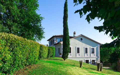 Tenuta Astolfi 12+3: Haus, Zuhause, Hütte, Estate, Rasen, Bauernhaus, Garten, Landscaping, Hecke, Villa