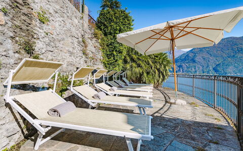 Villa Rivetta 6+2: Gebirge, Balkon, Küste, Resort, Ferienort, Grat, Geländer, Eco Hotel, Bucht, Gartenmöbel