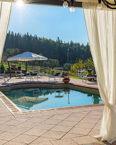 Villa Beltramonto 14: Schwimmbad, Möbel, Gartenmöbel, Schatten, Stuhl, Resort, Eco Hotel, Outdoor Struktur, Freizeit, Vorhang