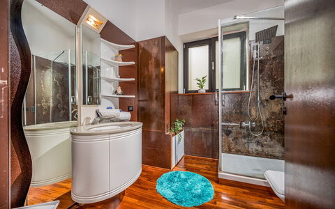 Villa Relax 12+2: Interior Design, Flooring, Fussboden, Armatur, Zimmer, Decke, Beleuchtung, Badezimmer, Installation, Zapfhahn