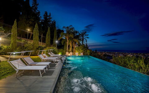 Villa Relax 12+2: Blau, Schwimmbad, Resort, Eco Hotel, Ferienort, Vogelperspektive, Hotel, Luftaufnahmen, Thermae