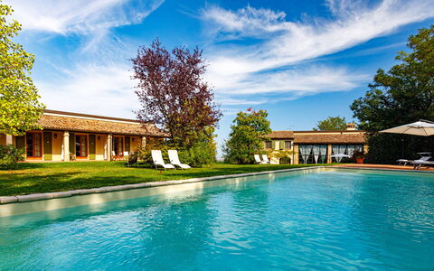 La Tana del Ghiro 18: Blau, Schwimmbad, Haus, Resort, Estate, Zuhause, Eco Hotel, Bauernhaus, Hütte, Garten