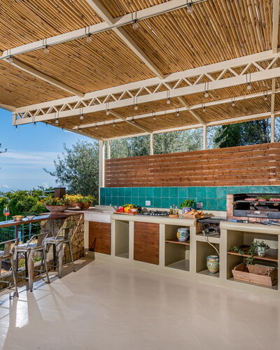 Villa Provenza 12+4: Resort, Schatten, Eco Hotel, Stuhl, Schwimmbad, Holzbeize, Hotel, Outdoor Struktur, Villa, Deck