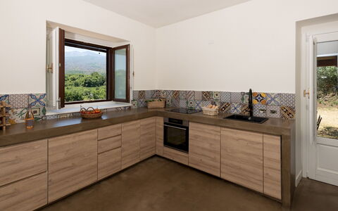Villa Terre Normanne 10: Küche, Interior Design, Flooring, Holz, Countertop, Fussboden, Zuhause, Möbel, Cabinetry, Zimmer
