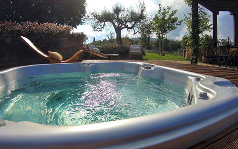 Casale Bella Vita 8+4: Armatur, Badewanne, Schwimmbad, Freizeit, Jacuzzi, Verbundwerkstoff, Resort, Water Feature, Eco Hotel