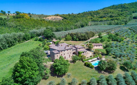 Podere le Corone 14: Estate, Villa, Essen, Hazienda