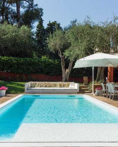 Villa Rossa 12: Schwimmbad, Resort, Verbundwerkstoff, Eco Hotel, Garten, Water Feature, Blumentopf, Freizeit, Gartenmöbel, Schatten