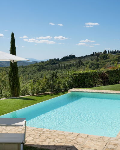 Poggio Novoli 6: Schwimmbad, Gartenmöbel, Resort, Eco Hotel, Sonnenliege, Villa, Landscaping, Flagstone, Hof