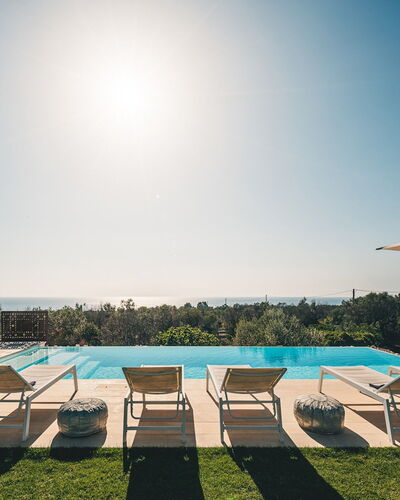 Villa la Pupazza 8: Schwimmbad, Resort, Gartenmöbel, Schatten, Eco Hotel, Sonnenliege, Tropen, Stuhl, Landscaping