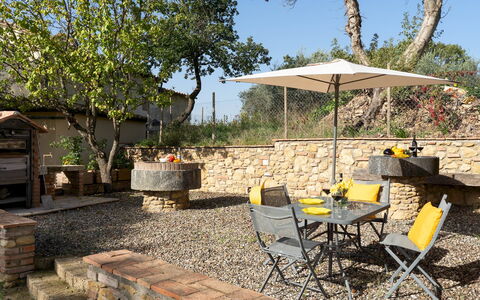 Casa la Fenice 8+2: Möbel, Gartenmöbel, Stuhl, Garten, Hinterhof, Flagstone, Tisch Im Freien, Schatten, Garten, Terrasse