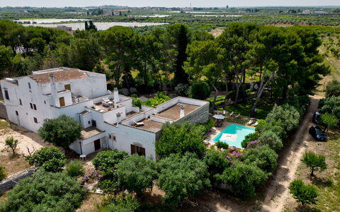 Masseria Tarsia Incuria 8+4: Schwimmbad, Menschliche Siedlung, Estate, Hazienda, Resort, Villa, Bauernhaus, Eco Hotel, Landscaping, Hinterhof