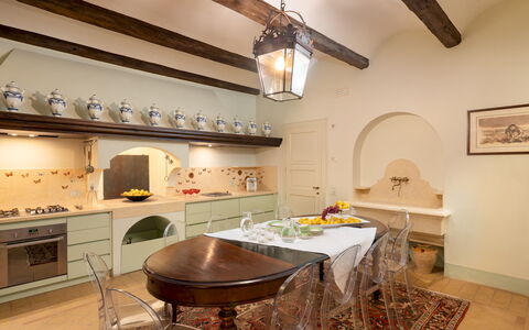 Tenuta Bagni De'Consoli 24: Möbel, Interior Design, Flooring, Wand, Holz, Decke, Fussboden, Küche, Zimmer, Beleuchtung