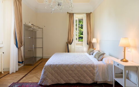Tenuta Bagni De'Consoli 24: Möbel, Interior Design, Bett, Wand, Schlafzimmer, Flooring, Fussboden, Holz, Zimmer, Decke