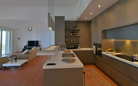 Villa Armonia 8: Interior Design, Küche, Flooring, Countertop, Möbel, Decke, Fussboden, Küchengerät, Zimmer, Light Fixture