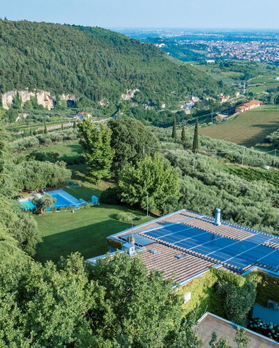 Villa degli Ulivi 8: Baum, Vegetation, Vogelperspektive, Landschaft, Luftaufnahmen, Grundstueck, Schwimmbad, Bergstation, Eco Hotel, Garten