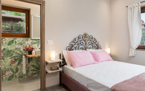 Terrazza sulla Valle 4+2: Interior Design, Möbel, Schlafzimmer, Holz, Bett, Fussboden, Bettdecke, Flooring, Textil, Linens