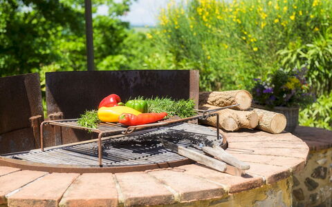 Podere Santa Croce 10: Grill, Essen, Kochen