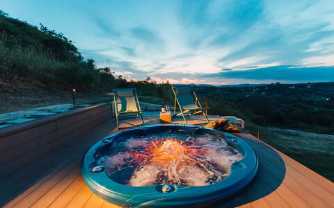 Villa Sumac 6: Schwimmbad, Jacuzzi, Badewanne, Resort, Nacht, Dämmerung, Abend, Eco Hotel