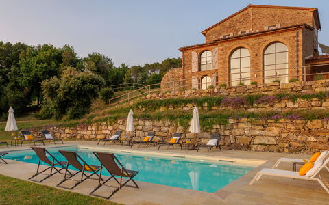 Villa Il Pozzo 14: Schwimmbad, Estate, Hütte, Bauernhaus, Garten, Resort, Villa, Landscaping, Hazienda, Eco Hotel
