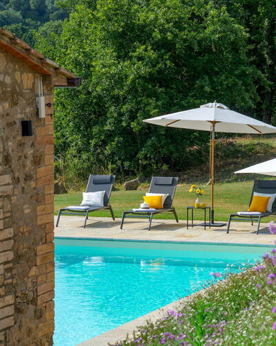 Villa Il Pozzo 14: Strauch, Schwimmbad, Estate, Garten, Hütte, Hazienda, Bauernhaus, Landscaping, Gartenmöbel, Villa