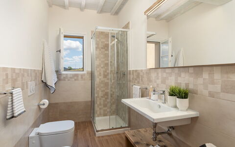 Casolare San Martino 12: Flooring, Wand, Fussboden, Interior Design, Armatur, Badezimmer, Toilette, Fliese, Zuhause, Zimmer