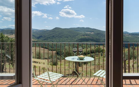 Casolare San Martino 12: Bergforms, Hügel, Gebirge, Balkon, Bergstation, Eco Hotel, Grat, Holzbeize, Hartholz, Senke