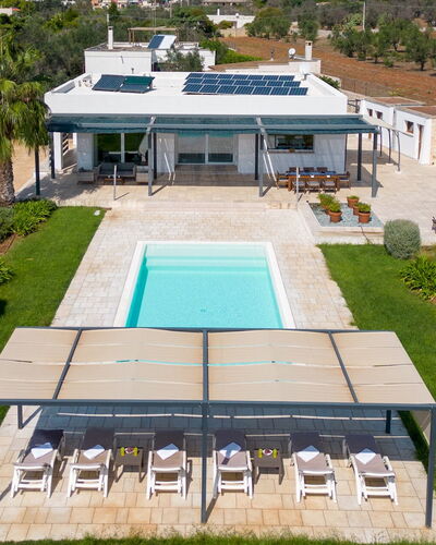 Villa i Chiani 8: Schwimmbad, Resort, Wohngebiet, Estate, Eco Hotel, Landscaping, Villa, Schatten, Hazienda, Design