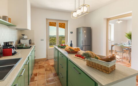 Casale Grottini 8: Möbel, Interior Design, Küche, Countertop, Cabinetry, Zuhause, Stuhl, Flooring, Küche & Esszimmer Tisch, Tabelle
