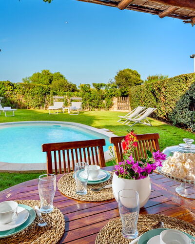 Casa Maestrale 6: Schwimmbad, Resort, Garten, Eco Hotel, Landscaping, Gartenmöbel, Freizeit, Rasen, Hazienda, Estate