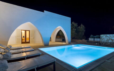 Villa Floria 4: Bogen, Decke, Design, Schwimmbad, Hotel, Daylighting, Villa