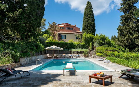 Casa del Duca 10: Schwimmbad, Wohngebiet, Haus, Zuhause, Resort, Gartenmöbel, Eco Hotel, Estate, Hazienda, Villa