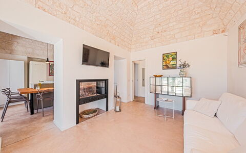 Borgo Dell'Agrumeto 8: Wand, Flooring, Interior Design, Fussboden, Möbel, Decke, Zimmer, Wohnung, Wohnzimmer, Couch