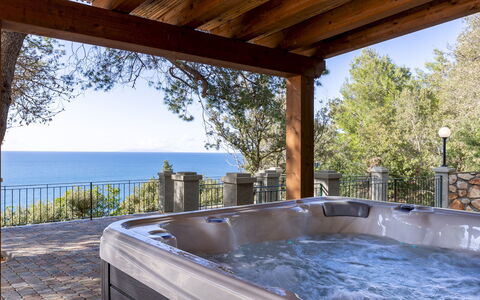 Villa Meraviglia 8: Möbel, Resort, Stuhl, Armatur, Schwimmbad, Gartenmöbel, Eco Hotel, Schatten, Deck